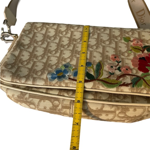 Authentic Dior Embroidered Flower Monogram Crossover Shoulder Bag❤️❤️❤️ - Picture 10 of 16
